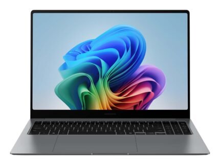 Samsung Galaxy Book5 Pro 16 AMOLED Touchscreen Laptop